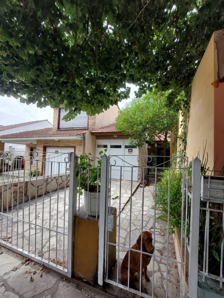 Chalet 7 Ambientes + depto 40m2 Punta Mogotes