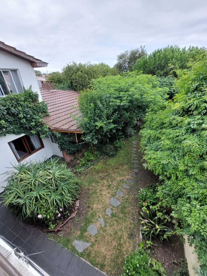 Chalet 7 Ambientes + depto 40m2 Punta Mogotes