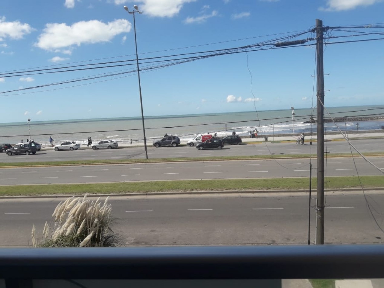 Departamento 2 ambientes frente al mar