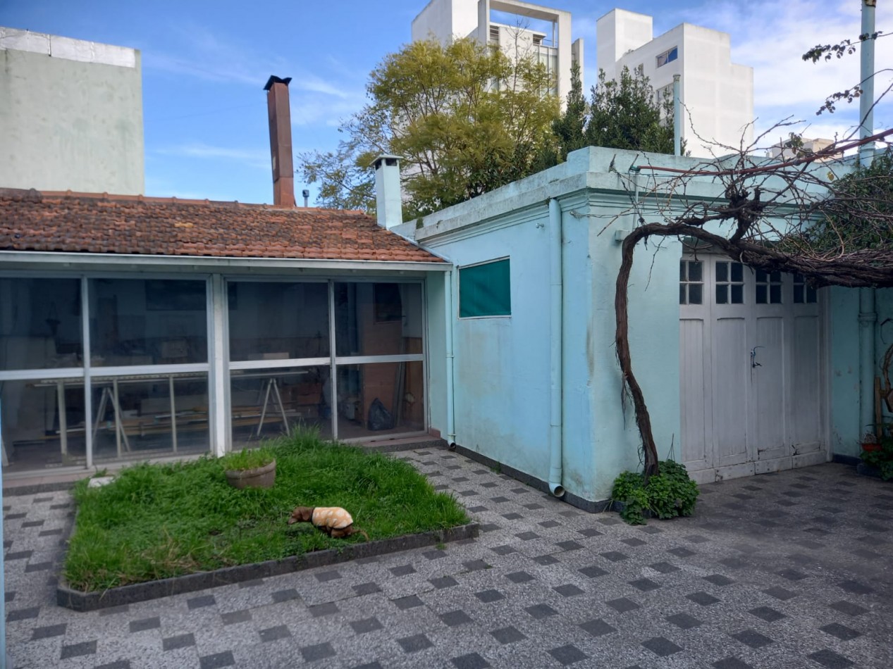 Propiedad en Block en Venta. Rivadavia y Dorrego. Escuchan Oferta!
