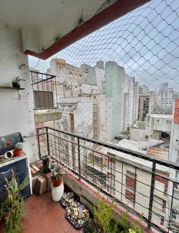 2 Ambientes con dependencia a la calle
