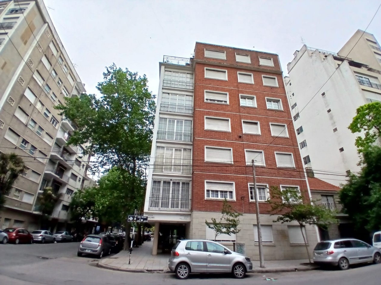 Departamento 4 ambientes, Alquiler Temporario. Brown y Buenos Aires. Estudiantes 2025