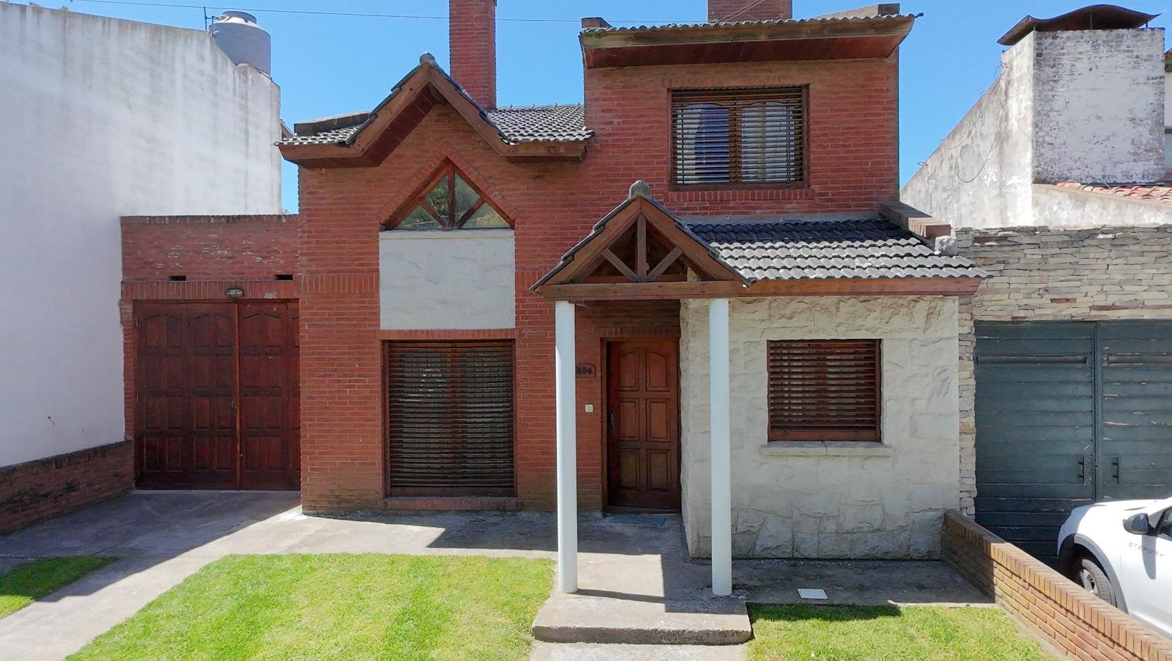 Chalet 3 ambientes - Lorenzini y Valencia