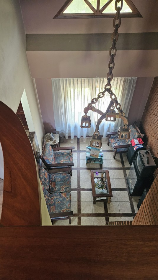 Chalet 3 ambientes - Lorenzini y Valencia