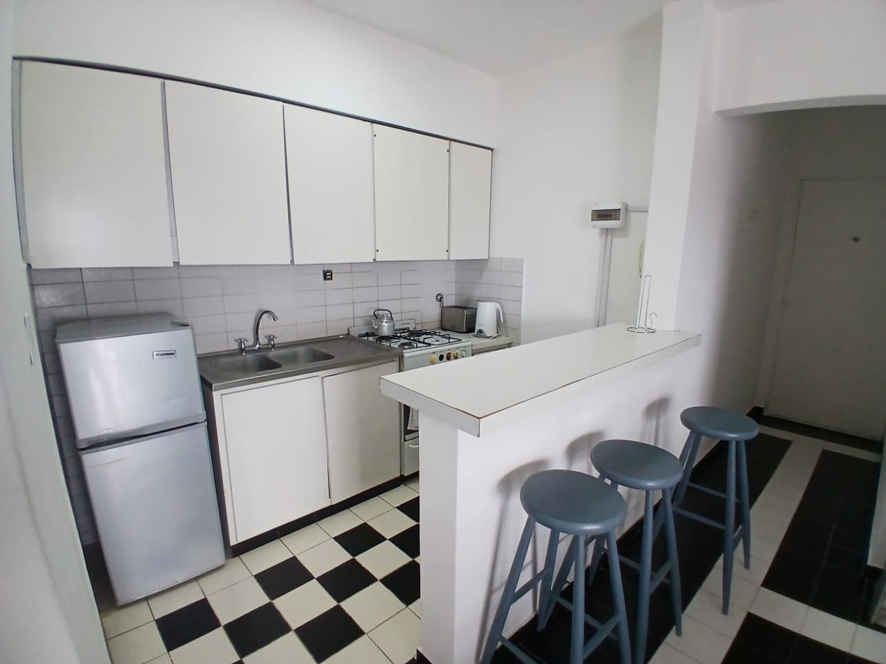 DEPARTAMENTO 3 AMBIENTES, VISTA PARCIAL AL MAR