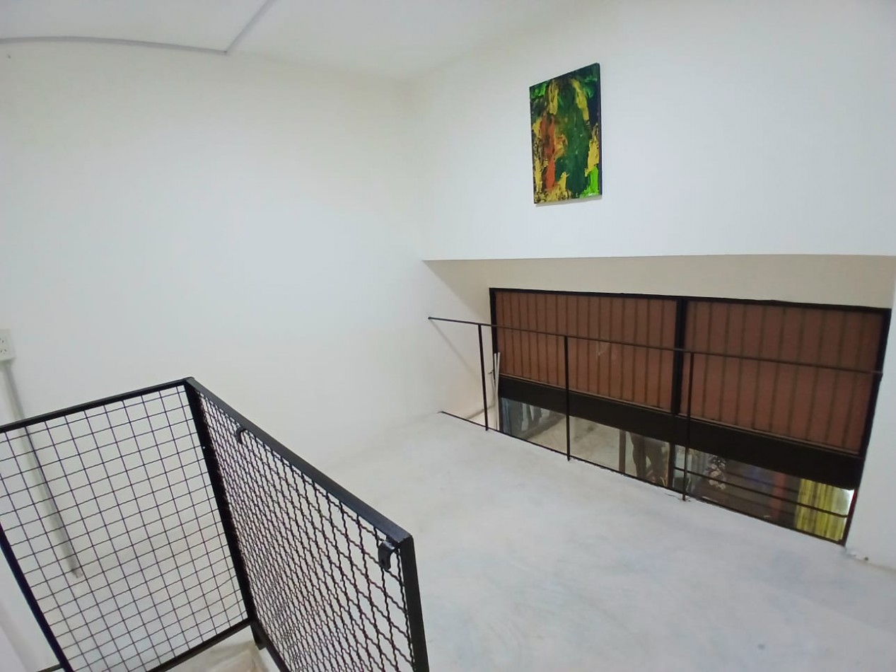 Local en Venta Galeria Torreon, Santa Fe y Rivadavia.