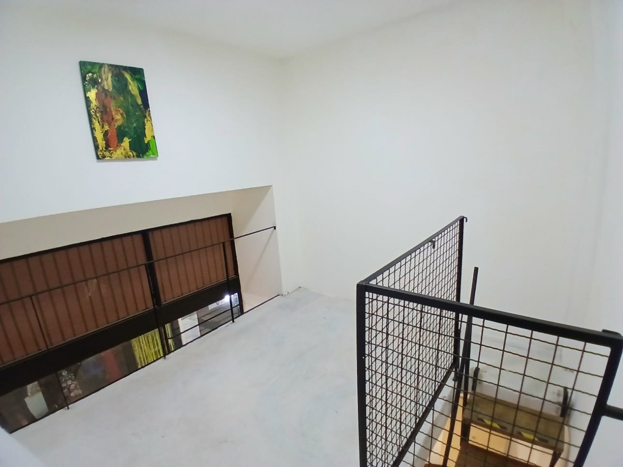 Local en Venta Galeria Torreon, Santa Fe y Rivadavia.