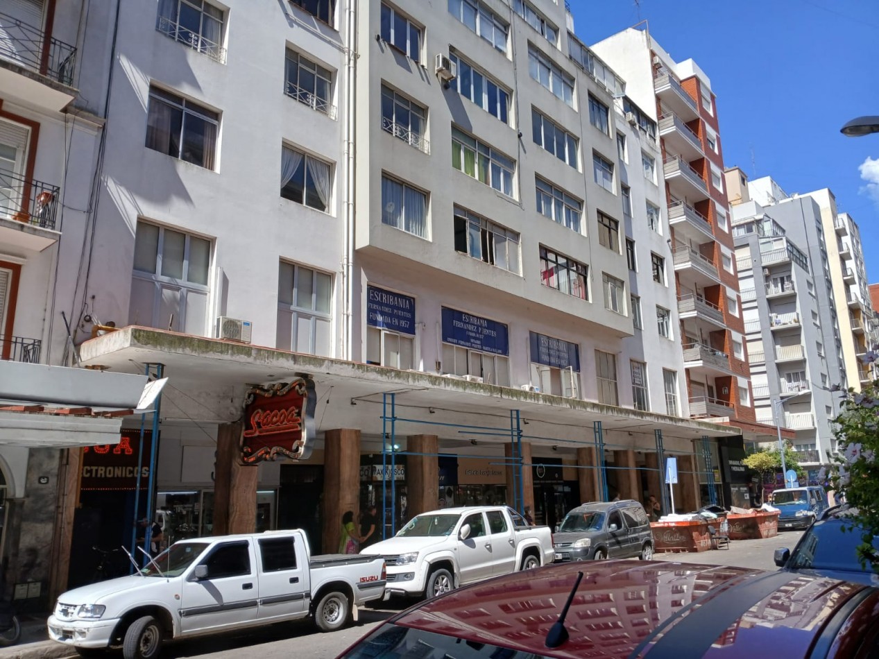 Local en Venta Galeria Torreon, Santa Fe y Rivadavia.