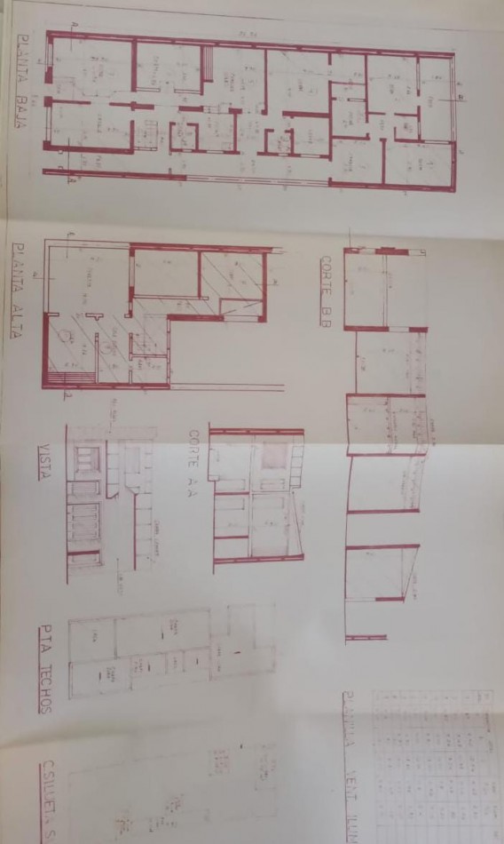 Casa sobre lote de 8,66x 25,98. Bolivar 4671. Ideal Inversores! 3 ph! Escuchan Oferta!