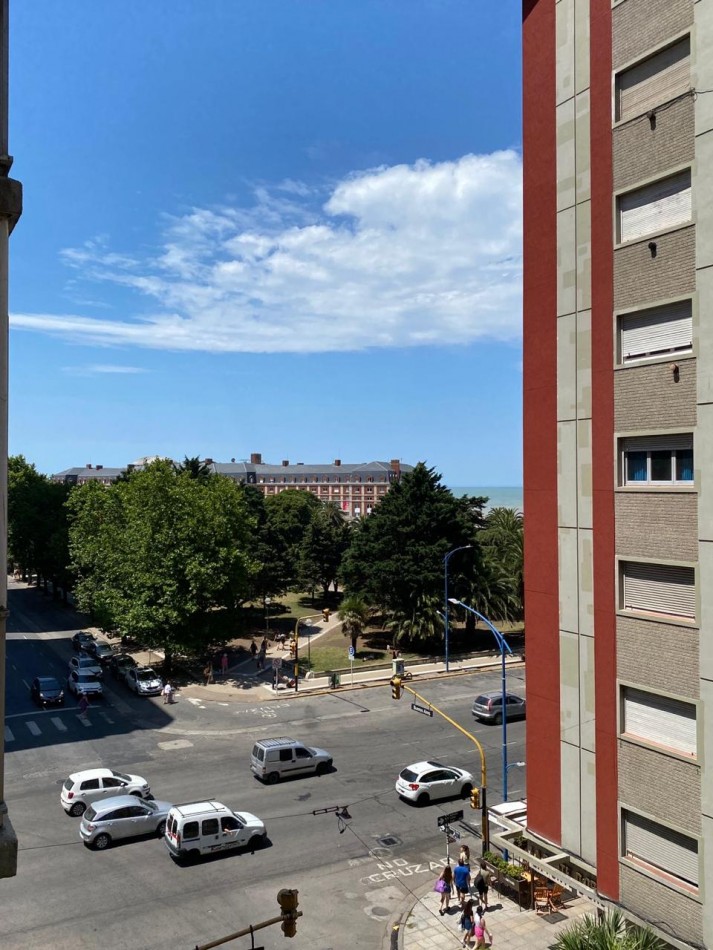 Departamento 3 ambientes Reciclado. Av. Colon y Buenos Aires
