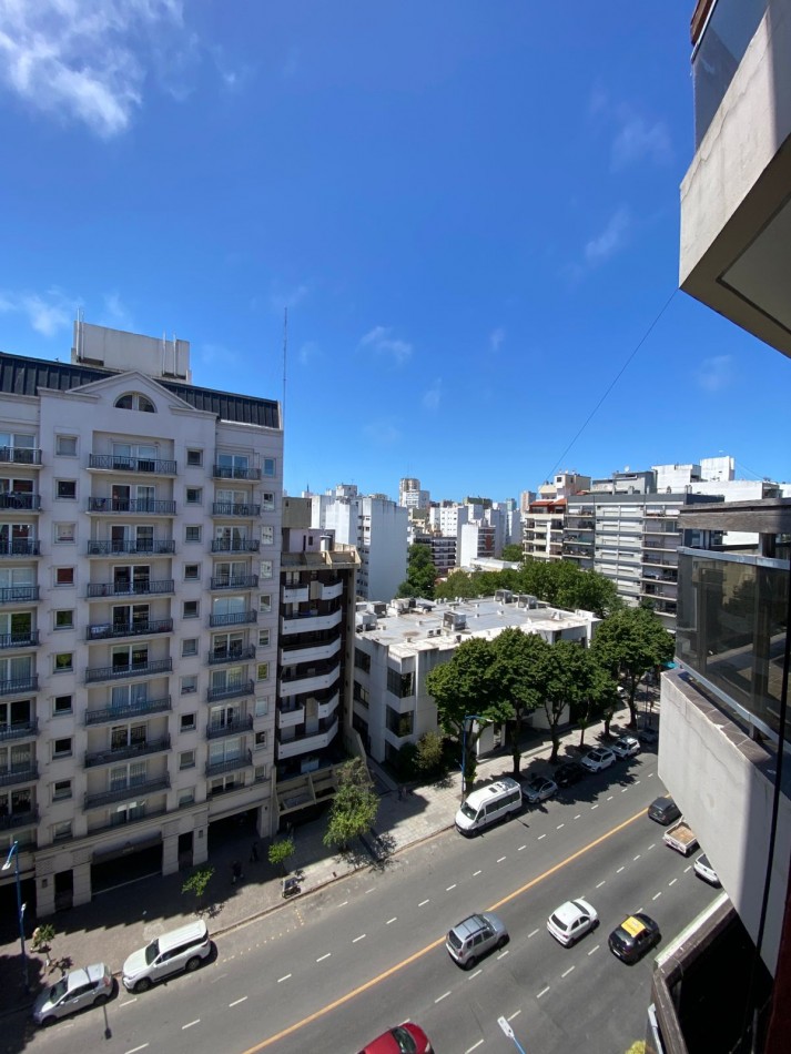 Departamento de 3 ambientes Reciclado, Av. Colon y Irigoyen