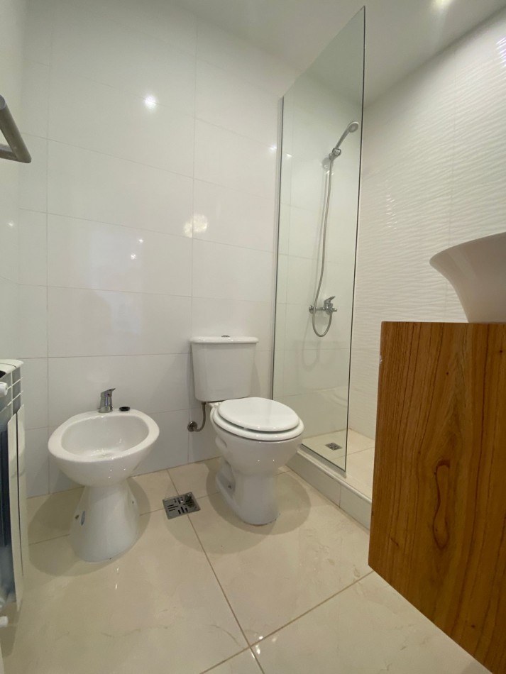 Departamento de 3 ambientes Reciclado, Av. Colon y Irigoyen