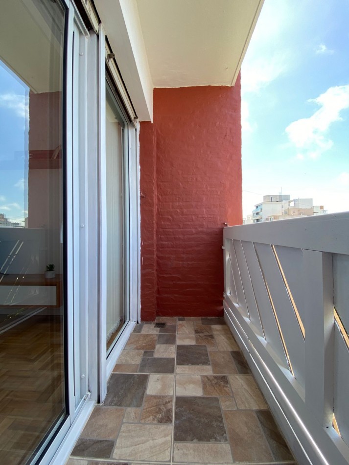 Departamento de 3 ambientes Reciclado, Av. Colon y Irigoyen