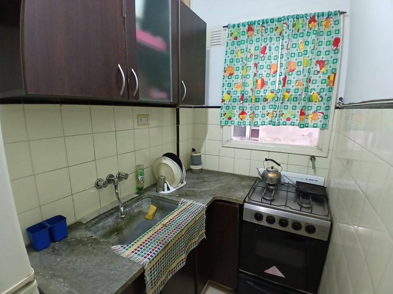 Departamento de 1 ambiente, Divido, Corrientes casi Av. Colon