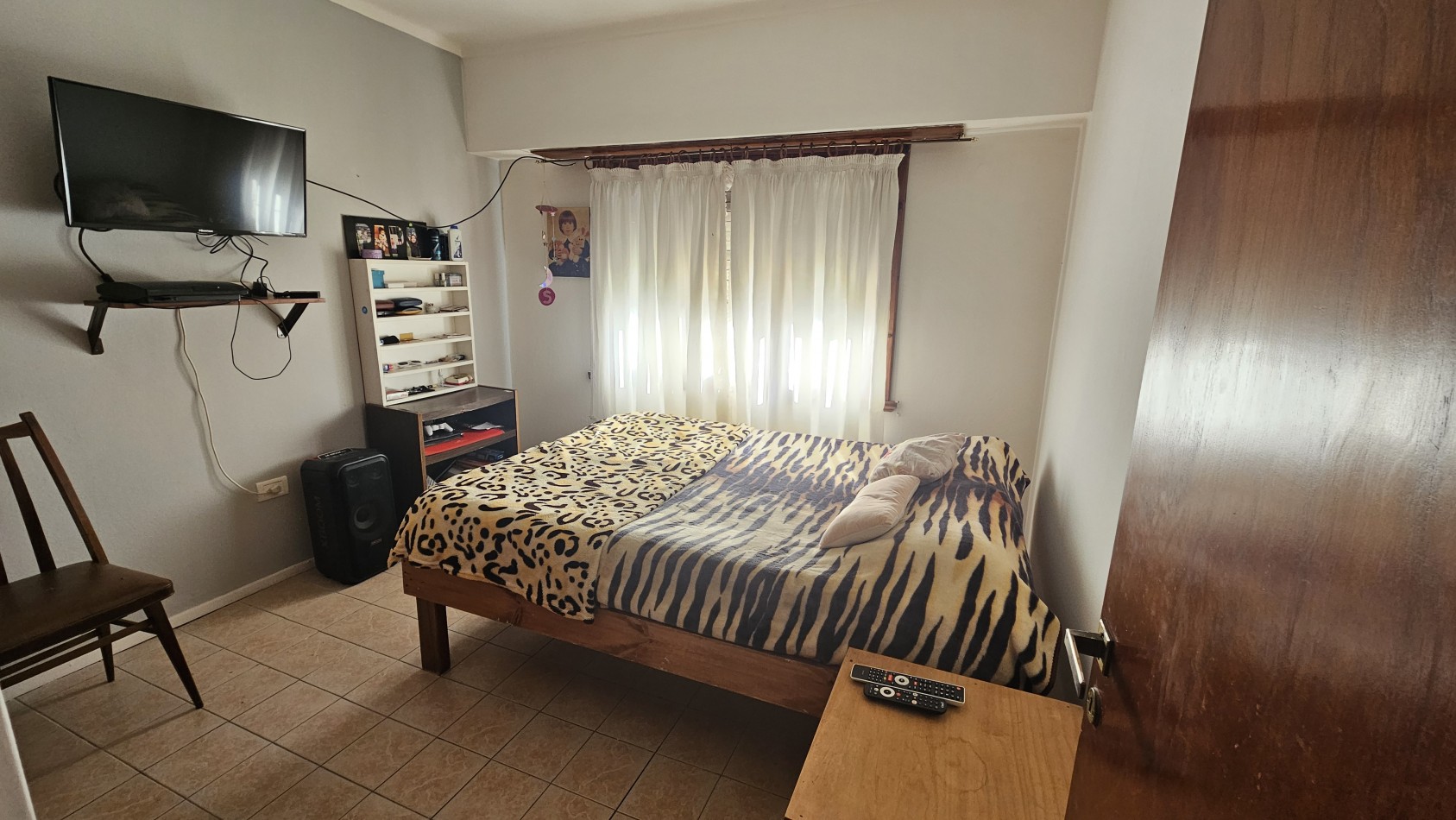 Chalet 3 ambientes con dependencia cochera y jardin cerca del mar