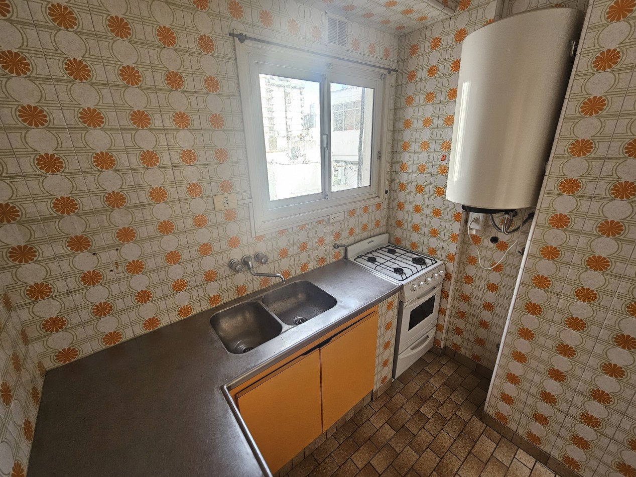 Alquiler 24 meses Departamento de 2 ambientes Buenos Aires y Bolivar
