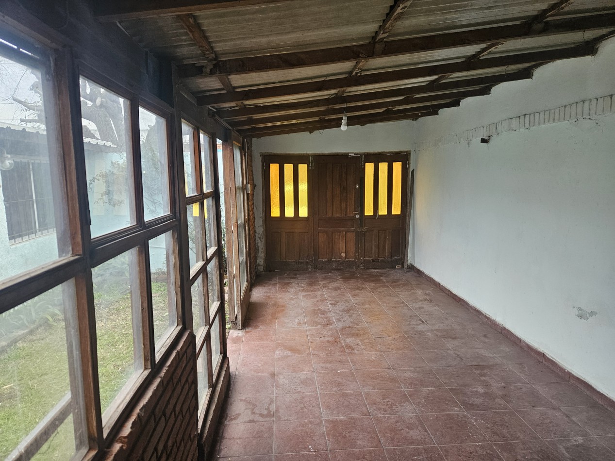 Venta, Casa en ph al frente 4 ambientes Falkner 6700