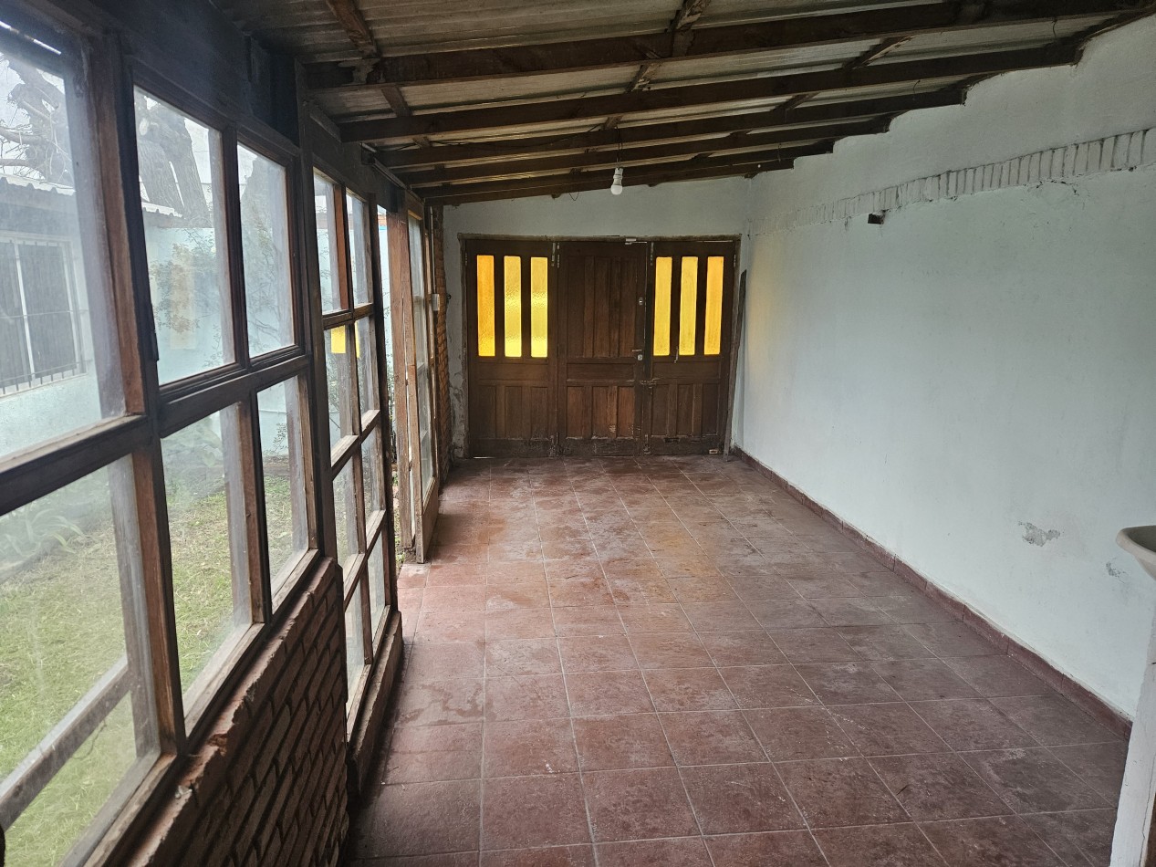 Venta, Casa en ph al frente 4 ambientes Falkner 6700