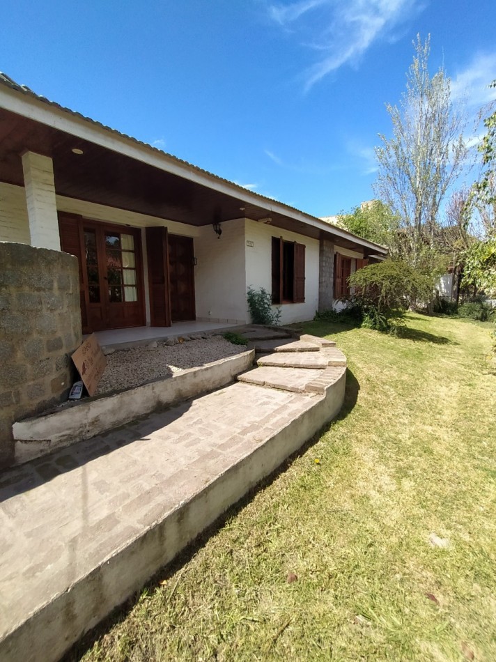 Chalet 4 ambientes de categoria
