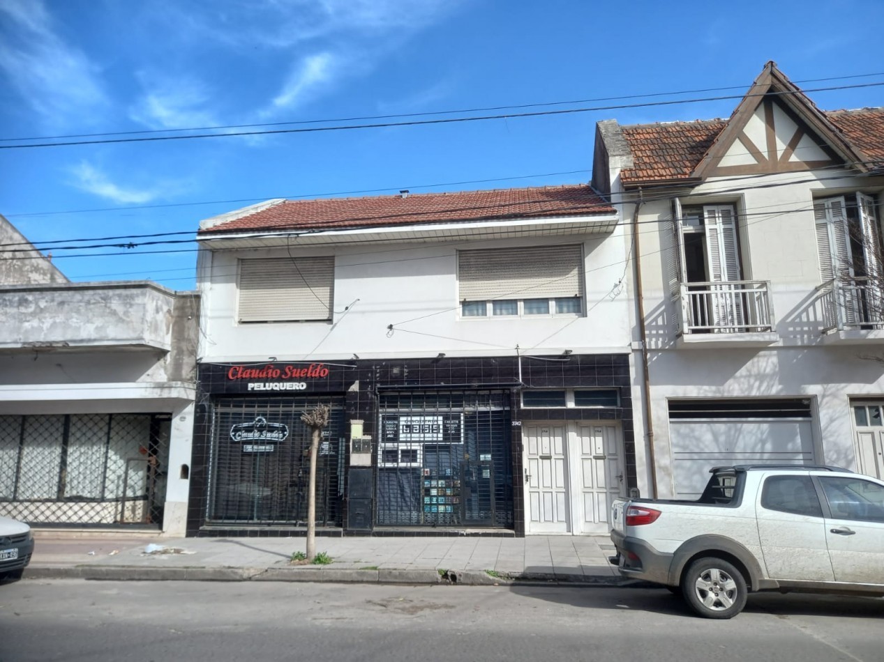Propiedad en Block en Venta. Rivadavia y Dorrego. Escuchan Oferta de contado!