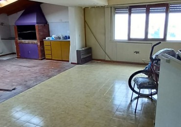 Se vende en Block, Cochera, Quincho y Baulera. Edificio Fermo