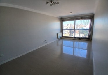 Departamento 2 ambientes, Alquiler 24 meses, Hipolito Yrigoyen 2800, con Cochera y Baulera