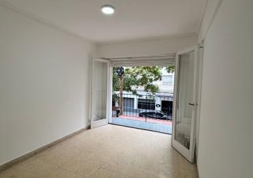 Venta 2 ambientes a la calle, Falucho y Sarmiento