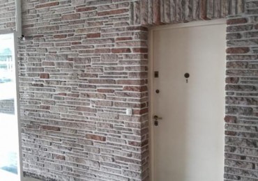 Venta Departamento 2 ambientes, Frente a Plaza Colon.